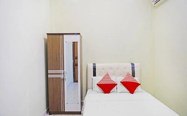 OYO 91314 Zein House