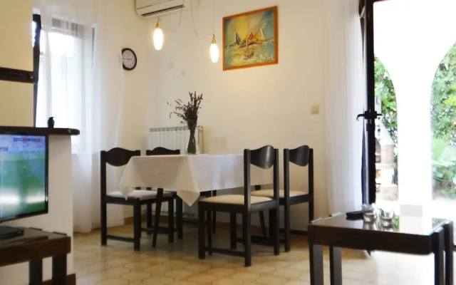 Scenic and Refined Krk Apartment With Terrace