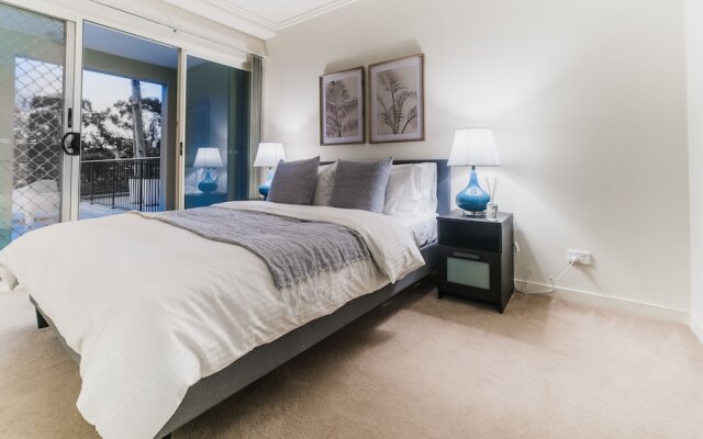 Absolute Riverfront One Bedroom Apartment
