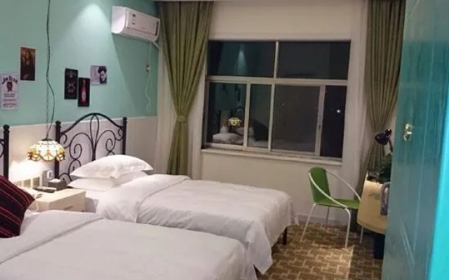 Dengfeng Baroque Hotel