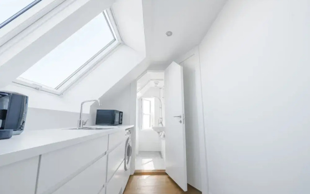 Beautiful 1-bed in Peaceful Surroundings
