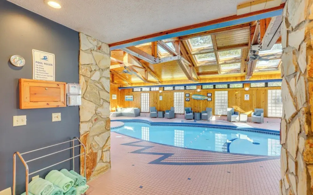 Vermilion River Home w/ Hot Tub & Private Dock!