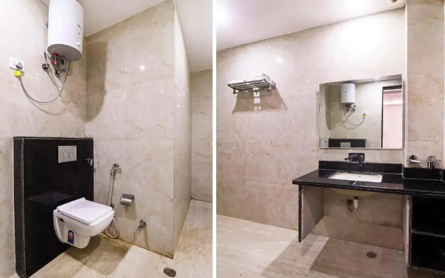 Fabhotel Swess Grand