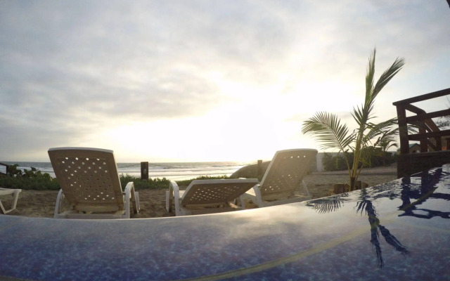 Sanctuary Puerto Cayo Lodge