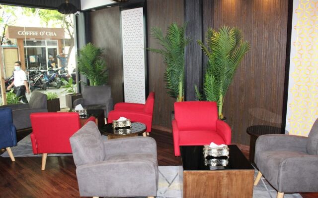 Beehive Central Hotel
