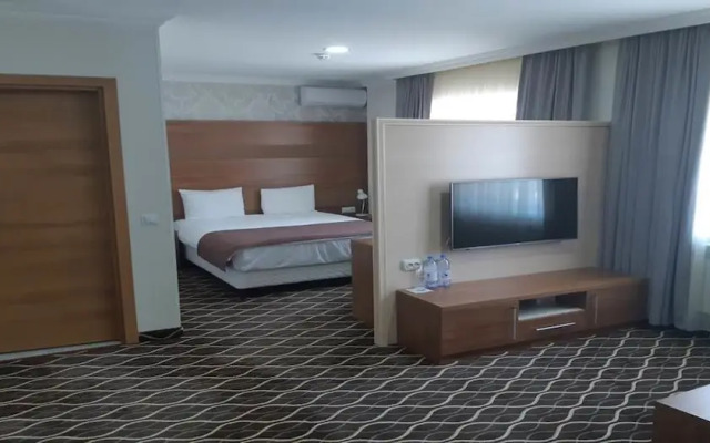 Dostyk Hotel Bautino