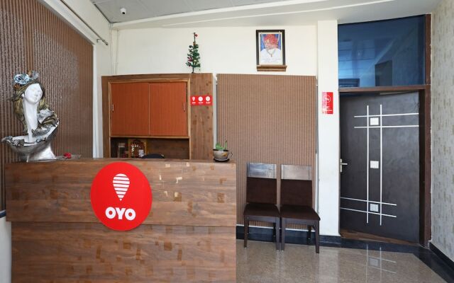 OYO 11553 Hotel Dhola Maru Residency