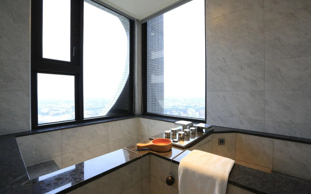 Cuncyue Hot Spring Resort