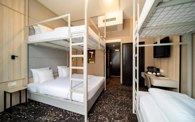 Alfred Hotel
