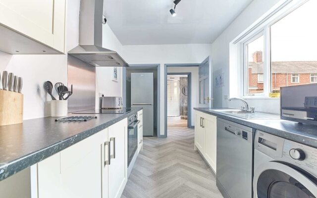 Host Stay Ralph House