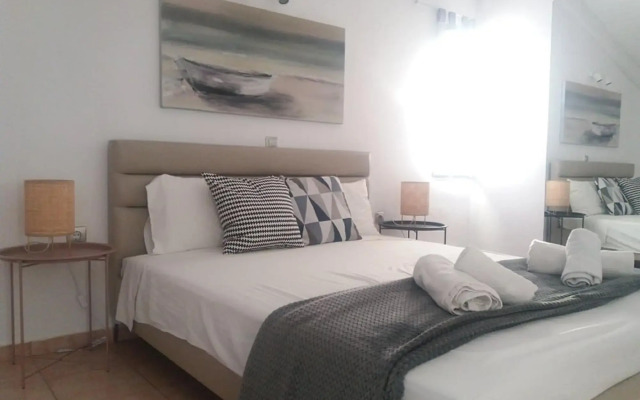 Oceanis Rooms Apartments