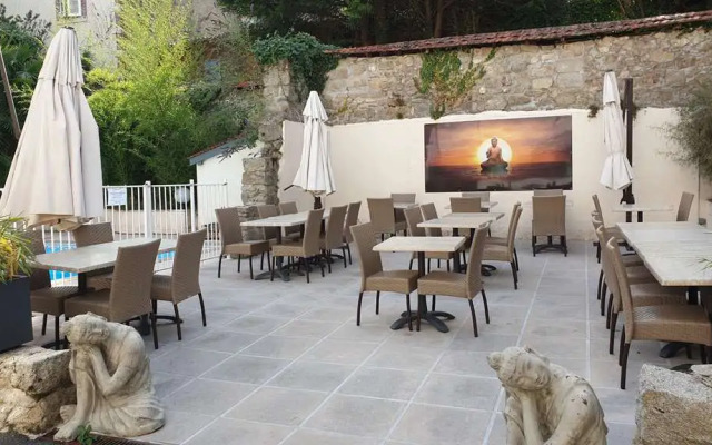 Brit Hotel Confort Auclair Gueret