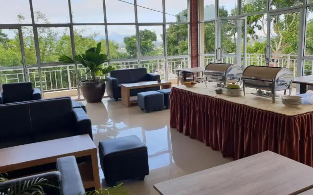 Tulip Inn Tomohon