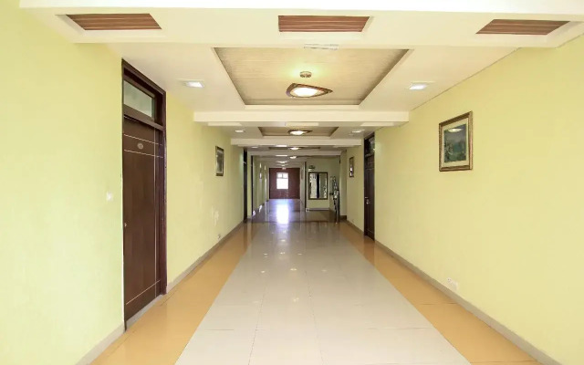 Surya Continental Hotel by OYO Rooms