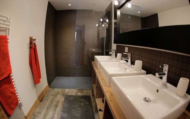 Luxury Chalet in Valloire With Wood Burning Stove and spa