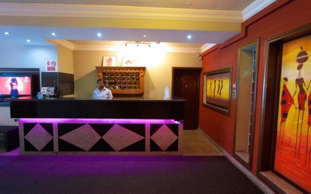 Carliza Hotel Apapa