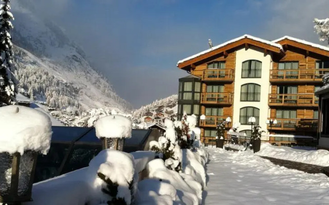 Beau Site Alpine Chic Rooms