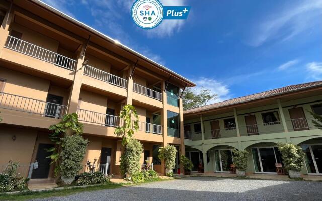 Srichada Hotel Khaolak