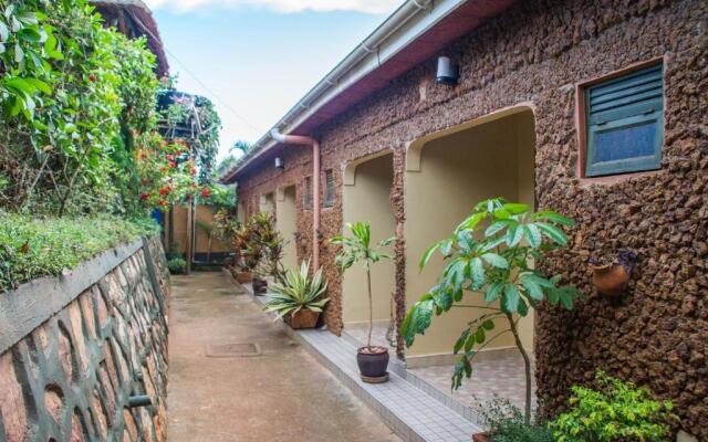 Hotel Gorillas Nest Entebbe