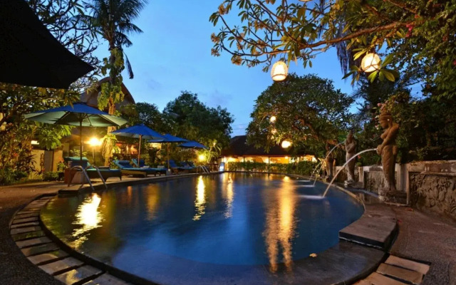 OYO Collection O 91125 Puri Dewa Bharata