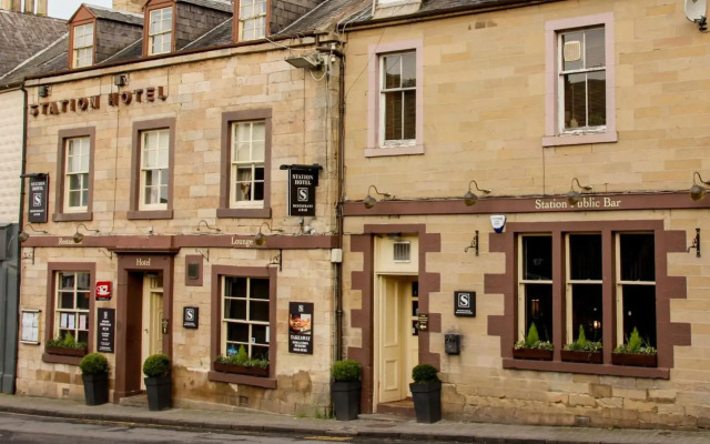 Station Hotel And Restaurant