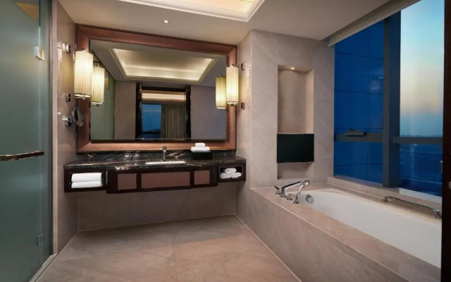 Sheraton Grand Zhengzhou Hotel