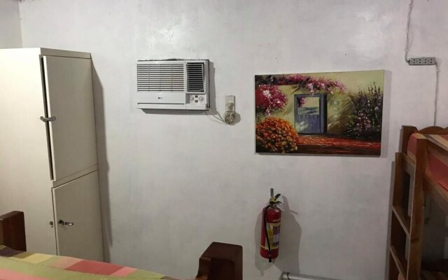 Le Village Hostel Moalboal