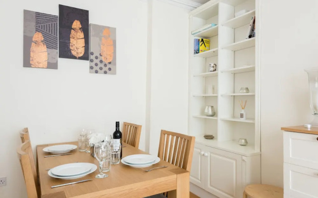 Platinum Apartment Next to Westminster 9983