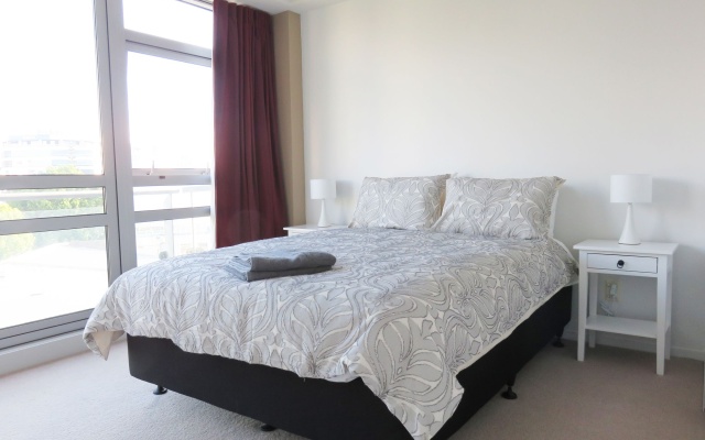 Luxury Apartment at Hobson Gardens – Guest Rooms – Auckland