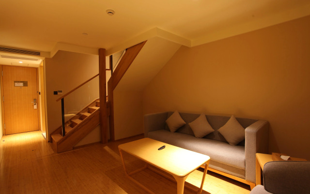 Ji Hotel (Shanghai Fengxian Nanqiao Bus Station)