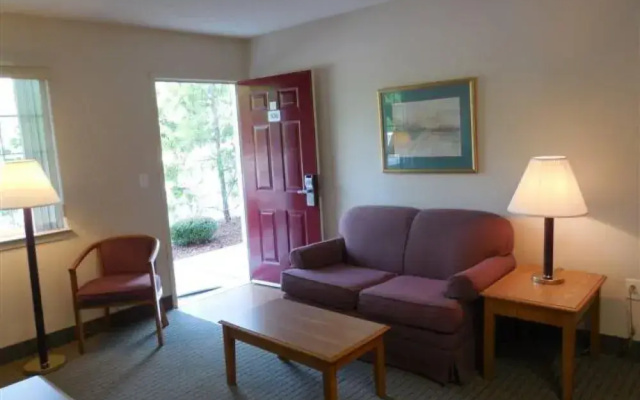 Affordable Suites Shelby