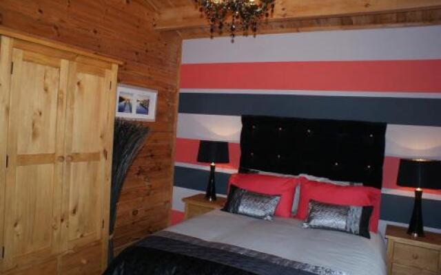 Paradise Lodge