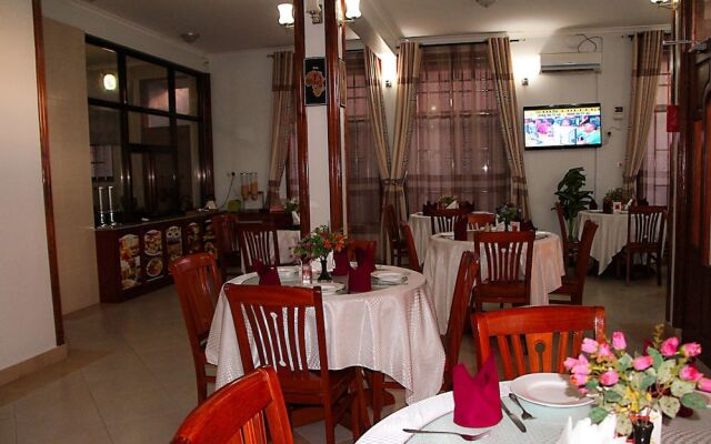 Venice Hotel