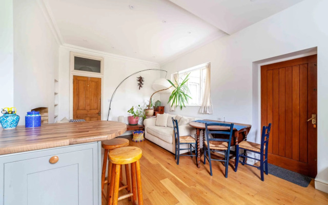 Cosy and Spacious Home