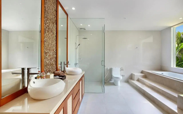 J Villa Canggu
