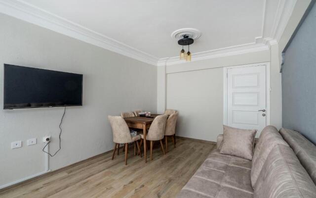 Altiparmak central 4 bedroom apartment