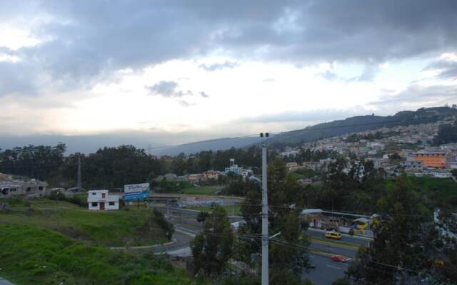 Quito Condor Hostal