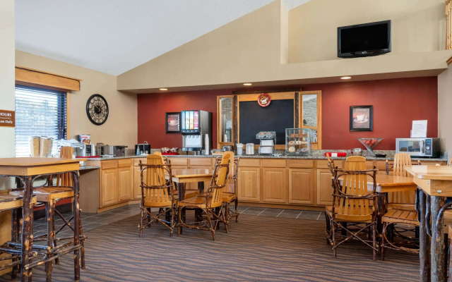 AmericInn by Wyndham Park Rapids