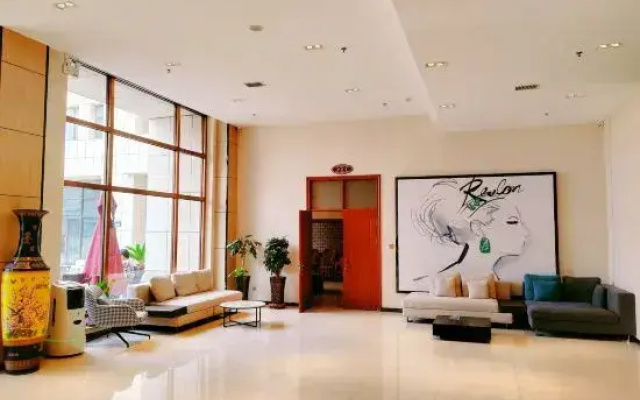 OrangeriePremium Hotel (Dalian Changxing Island Santang Commercial Street)