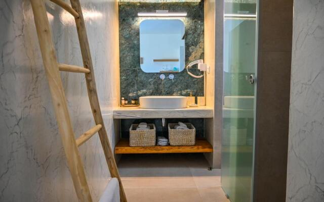 Schinoza Luxury Suites