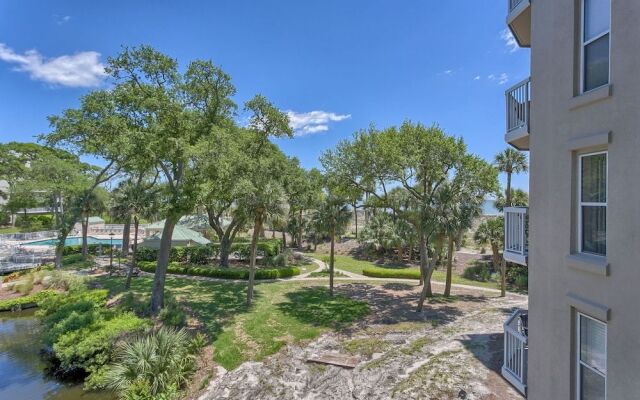 Barrington Court 210 by RedAwning