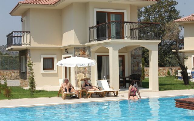 Orka Twin Villas