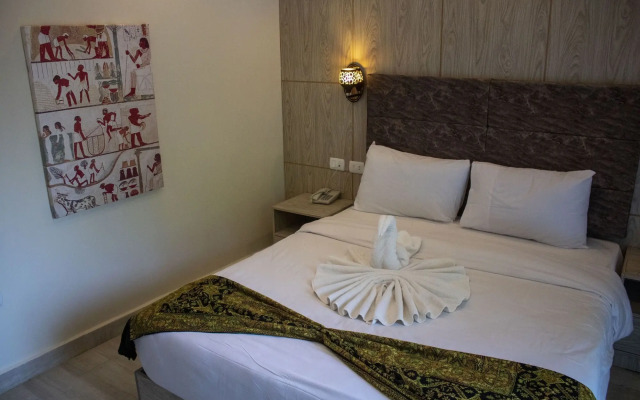Nine Pyramids View Hotel