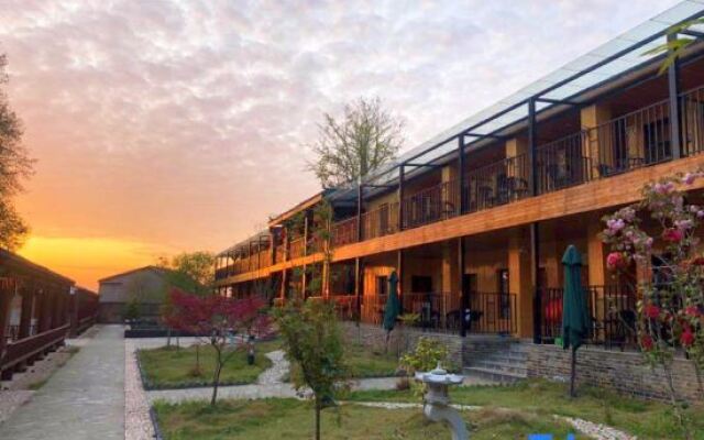 Zhiqing Hostel