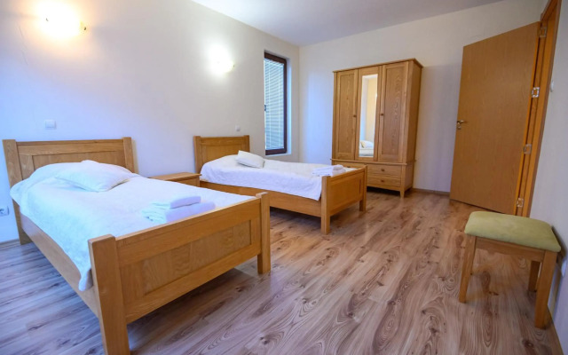 Parklands Hotel