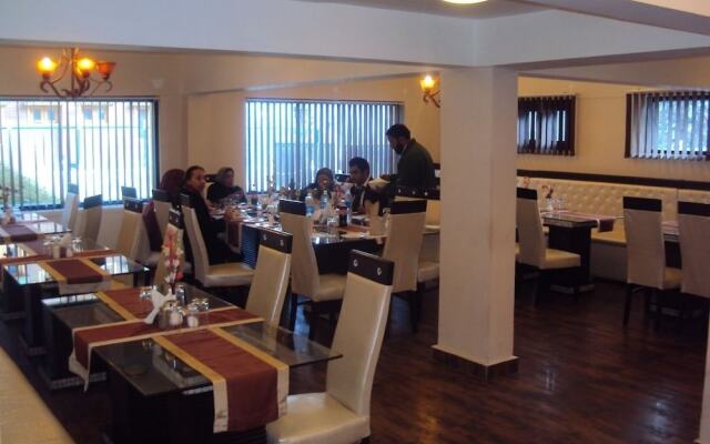 Hotel Pine Spring Gulmarg