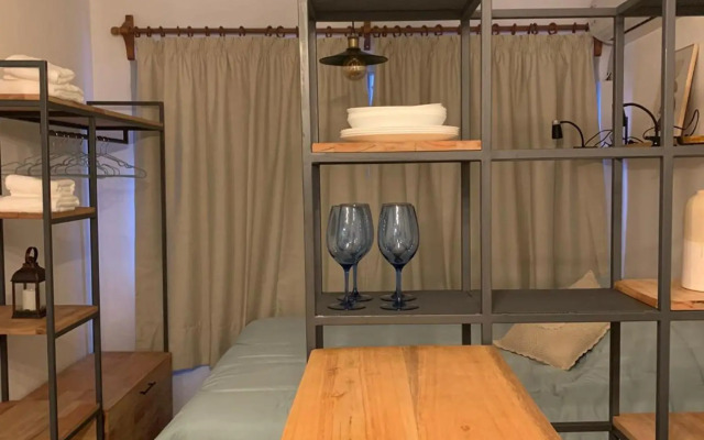 Comodo monoambiente bien ubicado en Cordon