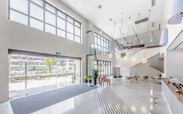 Suisse Place Serviced Apartment Shanghai Zhongjian