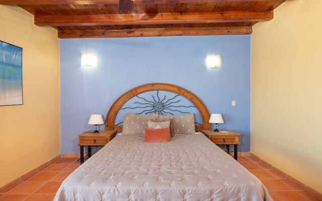 Paradise Villa 12 by Kivoya