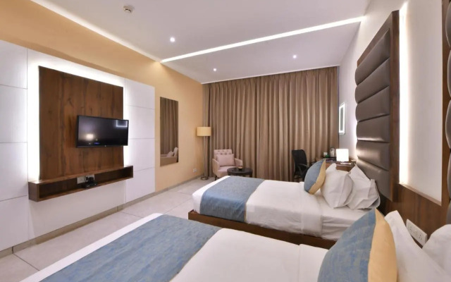 Click Hotel LH Seven Morbi